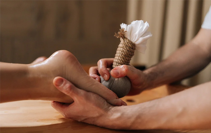 Kizhi Herbal Poultice